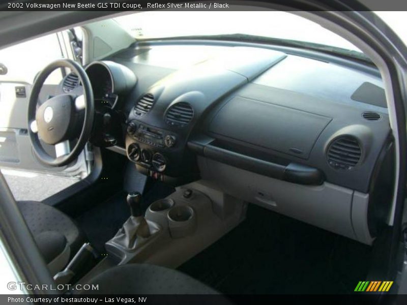 Reflex Silver Metallic / Black 2002 Volkswagen New Beetle GLS TDI Coupe