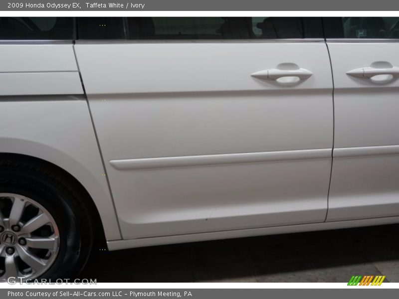 Taffeta White / Ivory 2009 Honda Odyssey EX