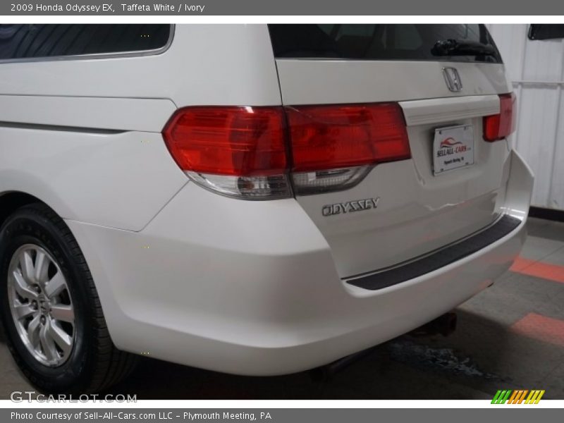 Taffeta White / Ivory 2009 Honda Odyssey EX