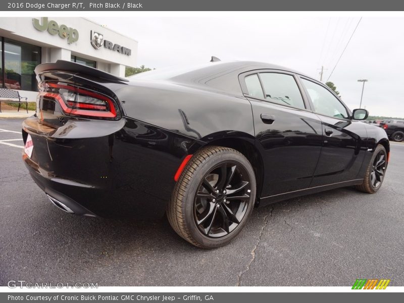 Pitch Black / Black 2016 Dodge Charger R/T