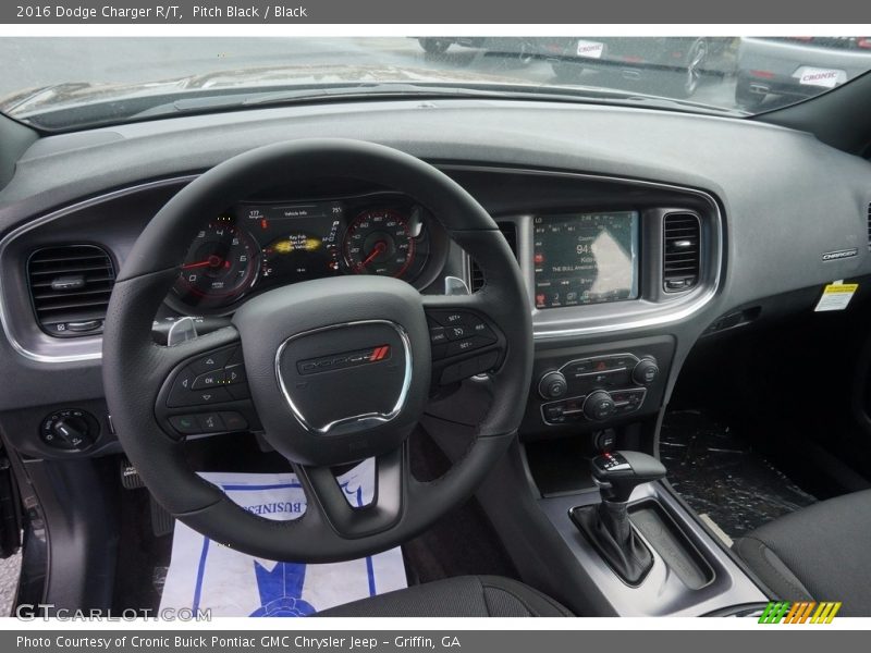 Pitch Black / Black 2016 Dodge Charger R/T