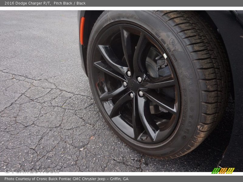 Pitch Black / Black 2016 Dodge Charger R/T
