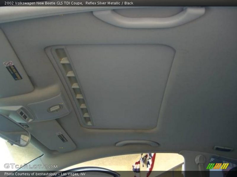 Reflex Silver Metallic / Black 2002 Volkswagen New Beetle GLS TDI Coupe