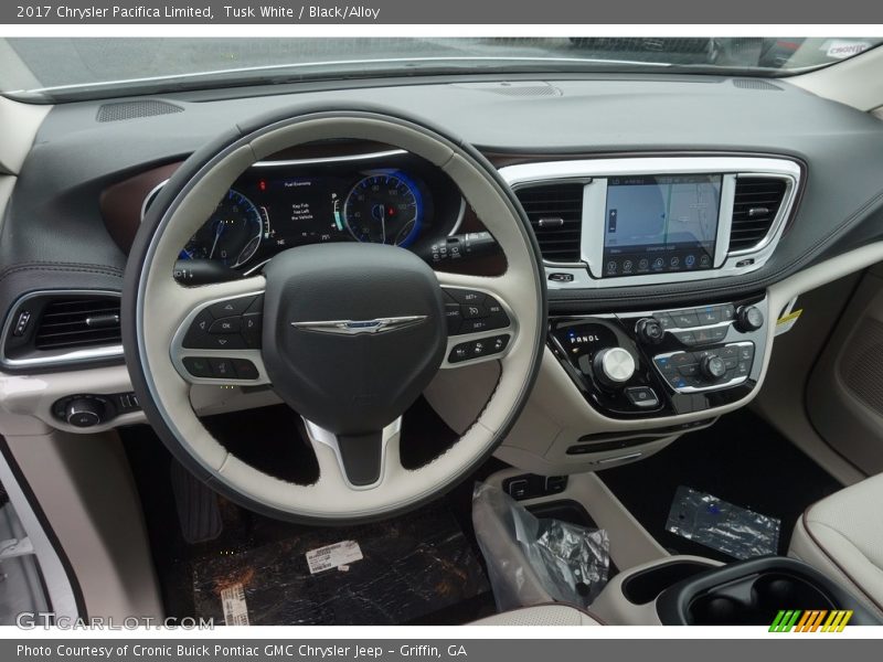 Tusk White / Black/Alloy 2017 Chrysler Pacifica Limited