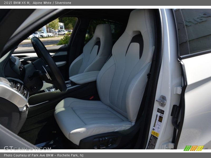 Alpine White / Silverstone 2015 BMW X6 M