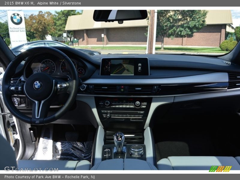 Alpine White / Silverstone 2015 BMW X6 M