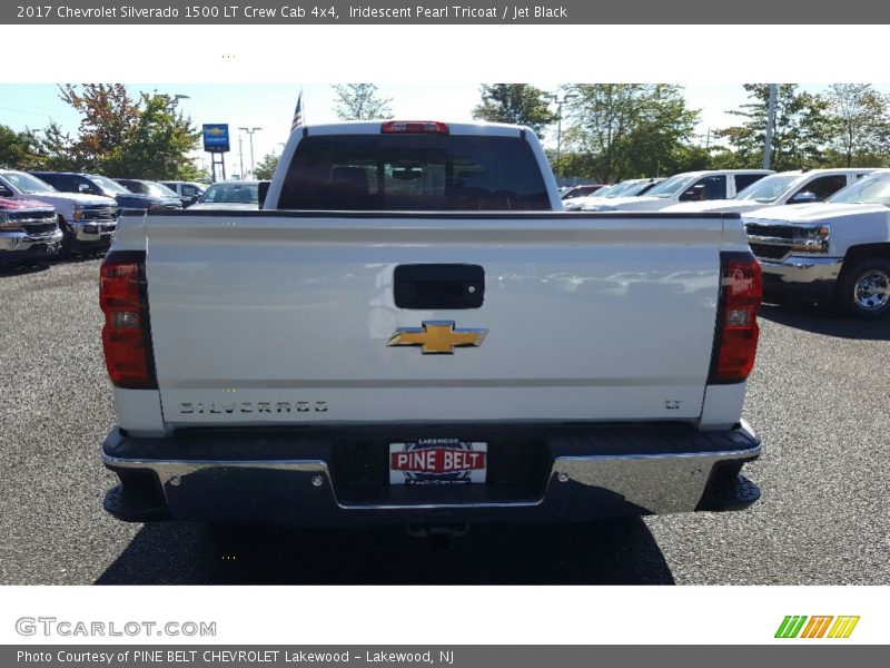 Iridescent Pearl Tricoat / Jet Black 2017 Chevrolet Silverado 1500 LT Crew Cab 4x4
