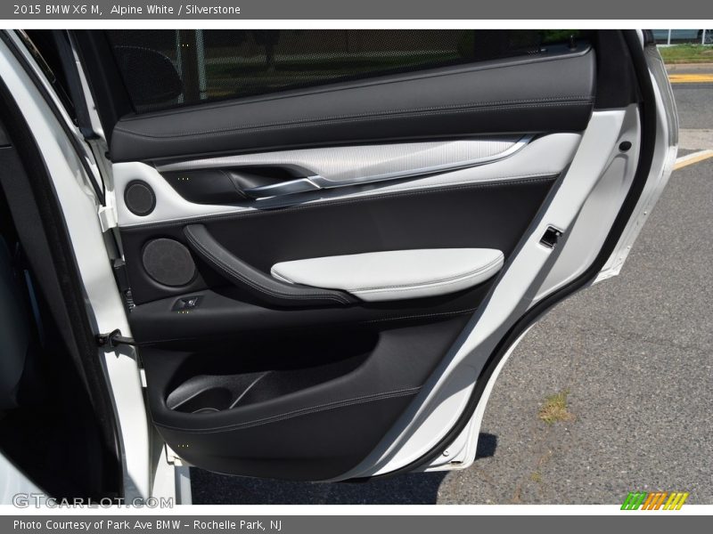 Alpine White / Silverstone 2015 BMW X6 M
