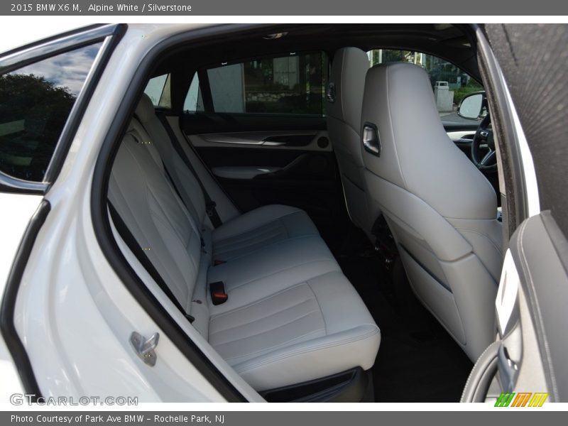 Alpine White / Silverstone 2015 BMW X6 M