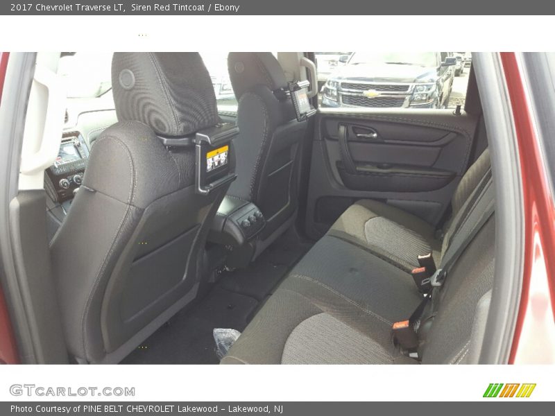 Siren Red Tintcoat / Ebony 2017 Chevrolet Traverse LT