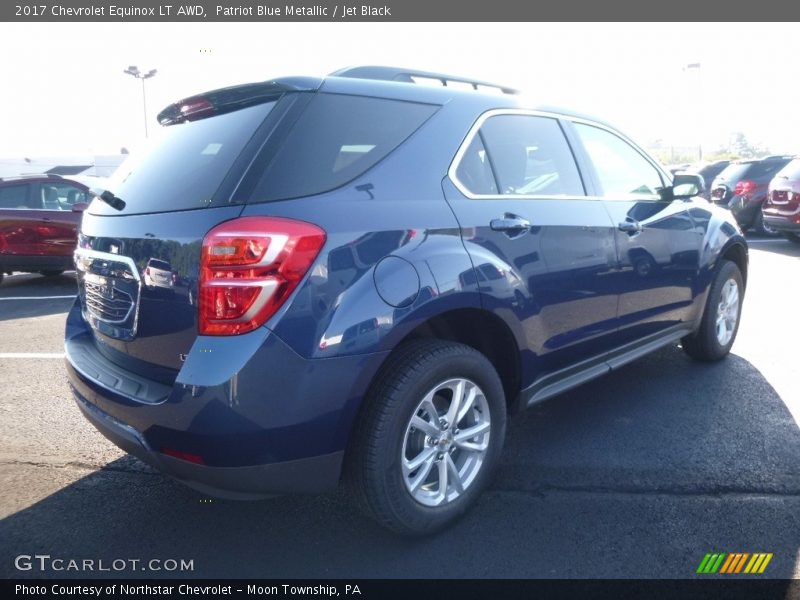Patriot Blue Metallic / Jet Black 2017 Chevrolet Equinox LT AWD