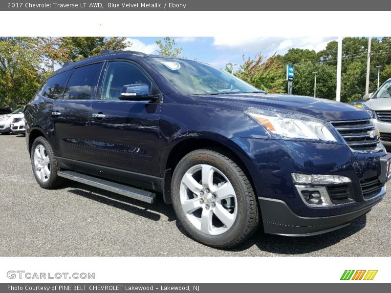 Blue Velvet Metallic / Ebony 2017 Chevrolet Traverse LT AWD