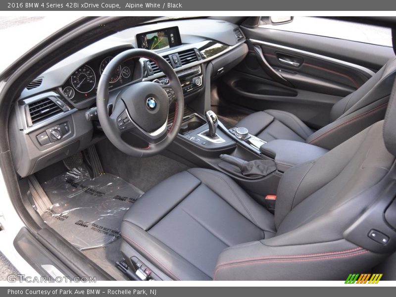 Alpine White / Black 2016 BMW 4 Series 428i xDrive Coupe
