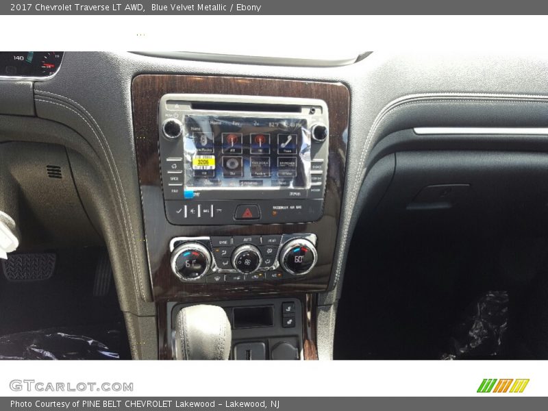 Blue Velvet Metallic / Ebony 2017 Chevrolet Traverse LT AWD