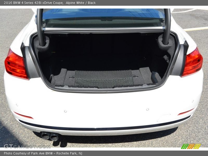 Alpine White / Black 2016 BMW 4 Series 428i xDrive Coupe