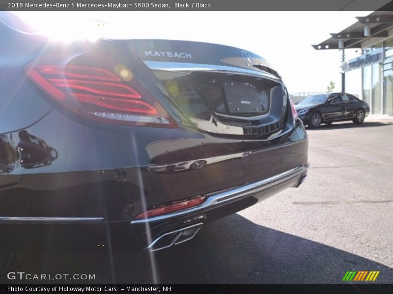 Black / Black 2016 Mercedes-Benz S Mercedes-Maybach S600 Sedan