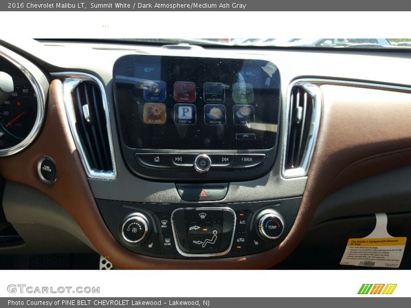 Summit White / Dark Atmosphere/Medium Ash Gray 2016 Chevrolet Malibu LT