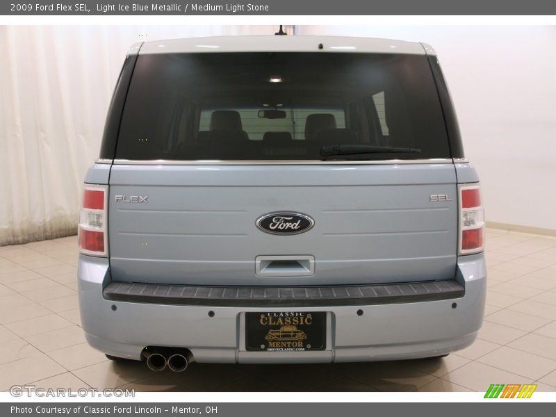 Light Ice Blue Metallic / Medium Light Stone 2009 Ford Flex SEL