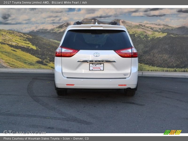 Blizzard White Pearl / Ash 2017 Toyota Sienna Limited AWD