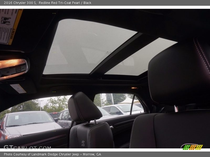 Redline Red Tri-Coat Pearl / Black 2016 Chrysler 300 S