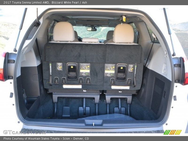  2017 Sienna Limited AWD Trunk