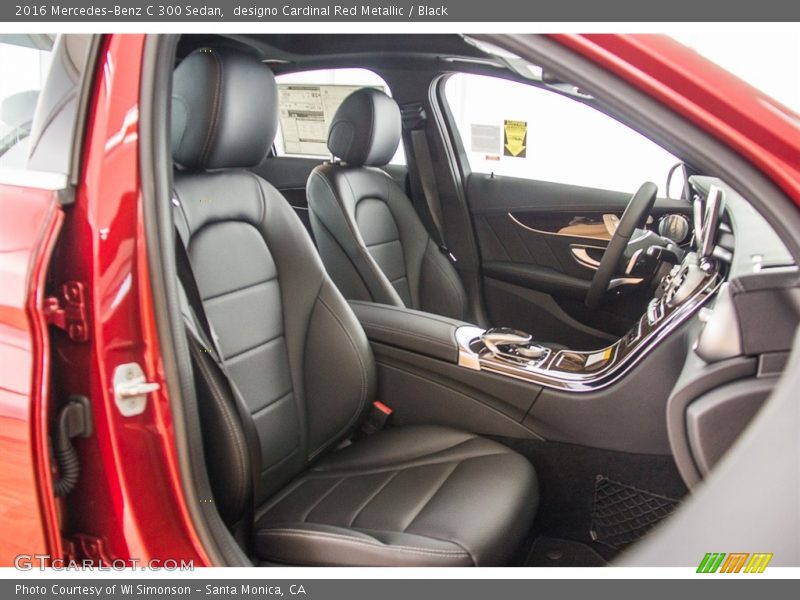 designo Cardinal Red Metallic / Black 2016 Mercedes-Benz C 300 Sedan