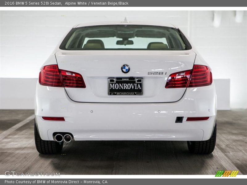 Alpine White / Venetian Beige/Black 2016 BMW 5 Series 528i Sedan