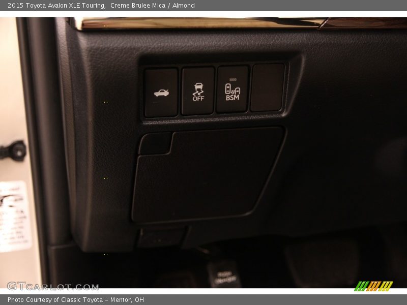 Creme Brulee Mica / Almond 2015 Toyota Avalon XLE Touring