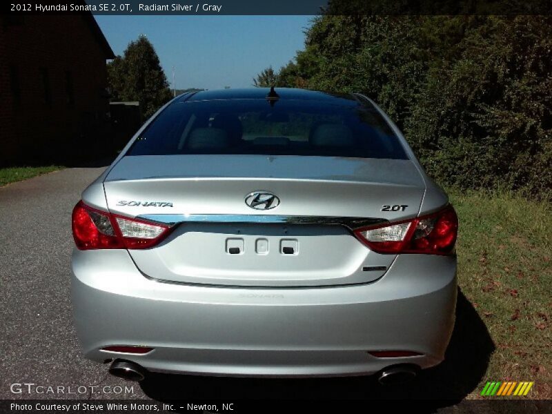Radiant Silver / Gray 2012 Hyundai Sonata SE 2.0T