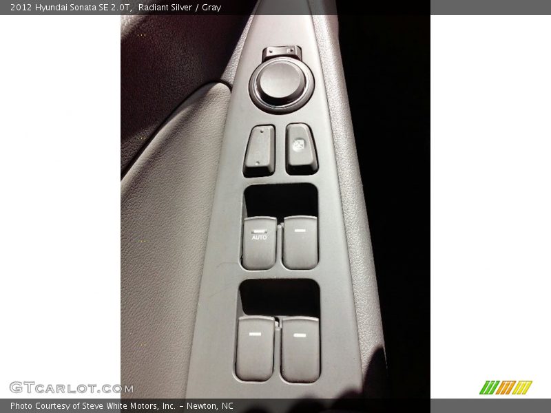 Radiant Silver / Gray 2012 Hyundai Sonata SE 2.0T