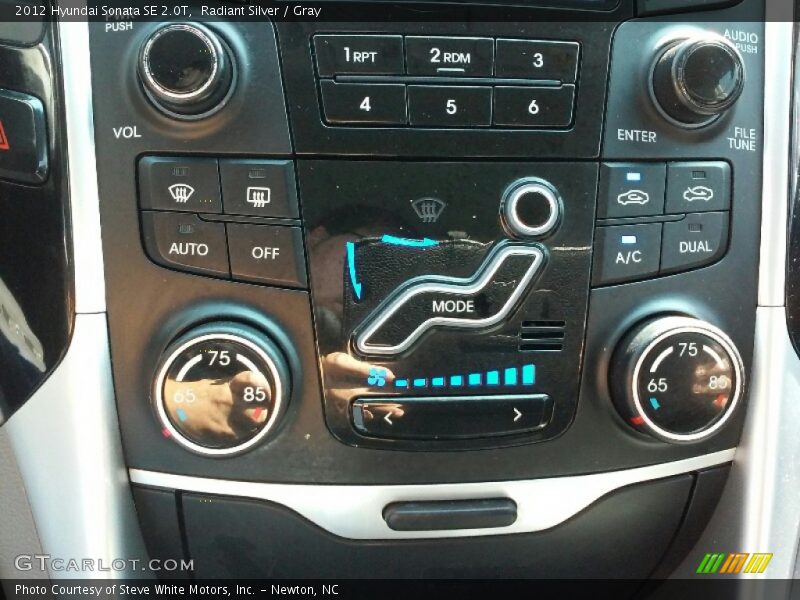 Radiant Silver / Gray 2012 Hyundai Sonata SE 2.0T