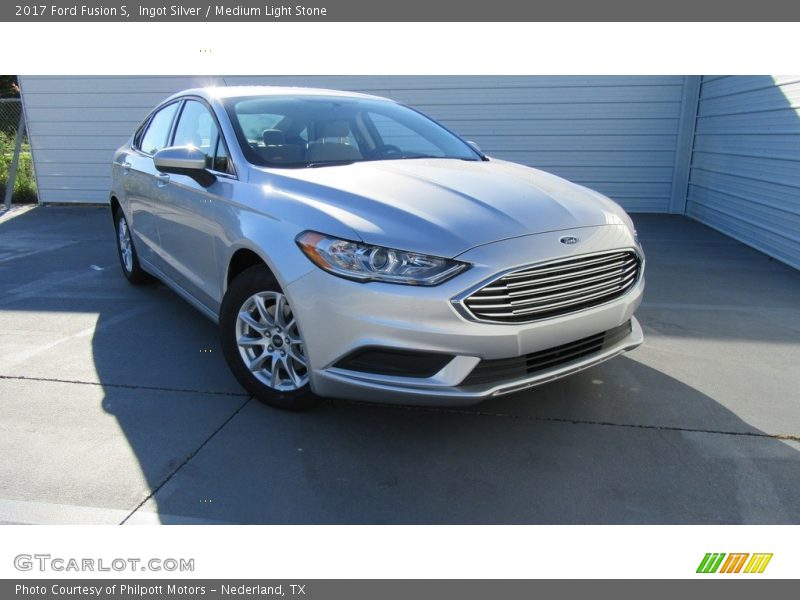 Ingot Silver / Medium Light Stone 2017 Ford Fusion S