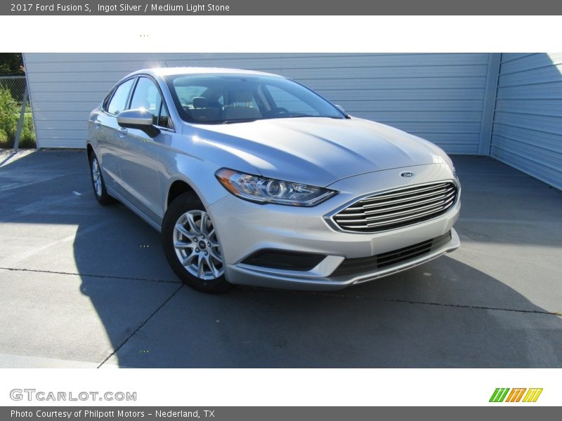 Ingot Silver / Medium Light Stone 2017 Ford Fusion S