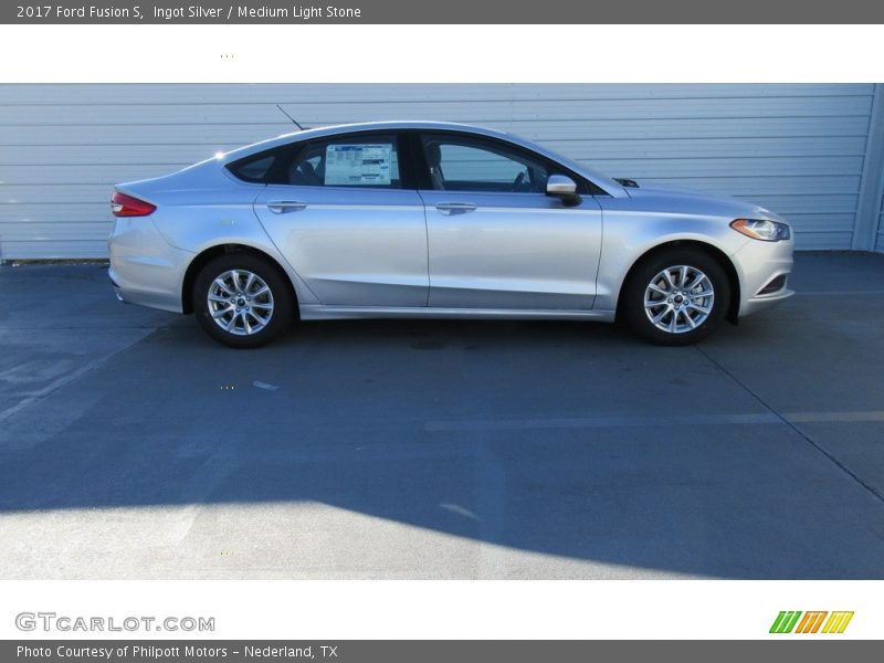 Ingot Silver / Medium Light Stone 2017 Ford Fusion S
