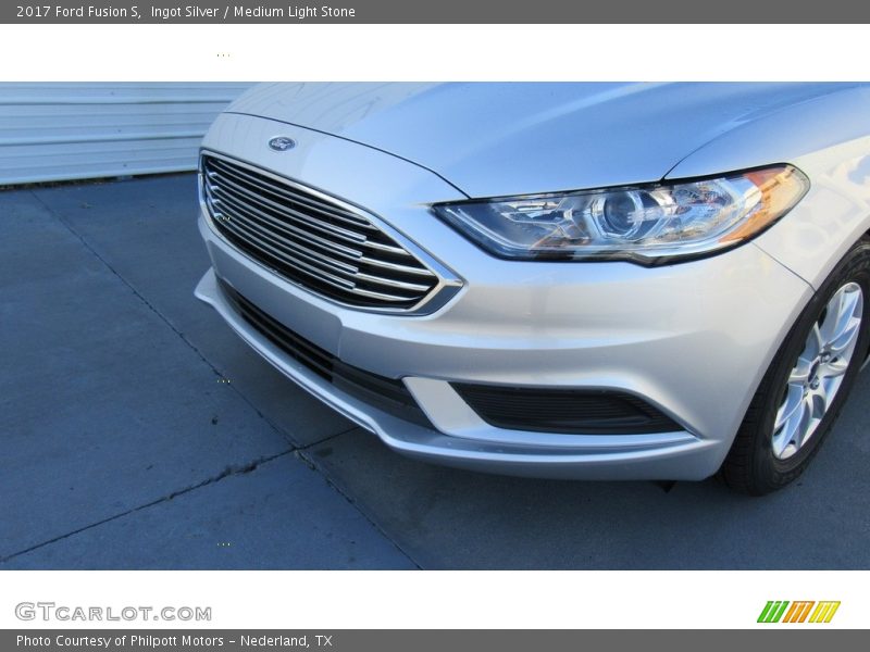 Ingot Silver / Medium Light Stone 2017 Ford Fusion S