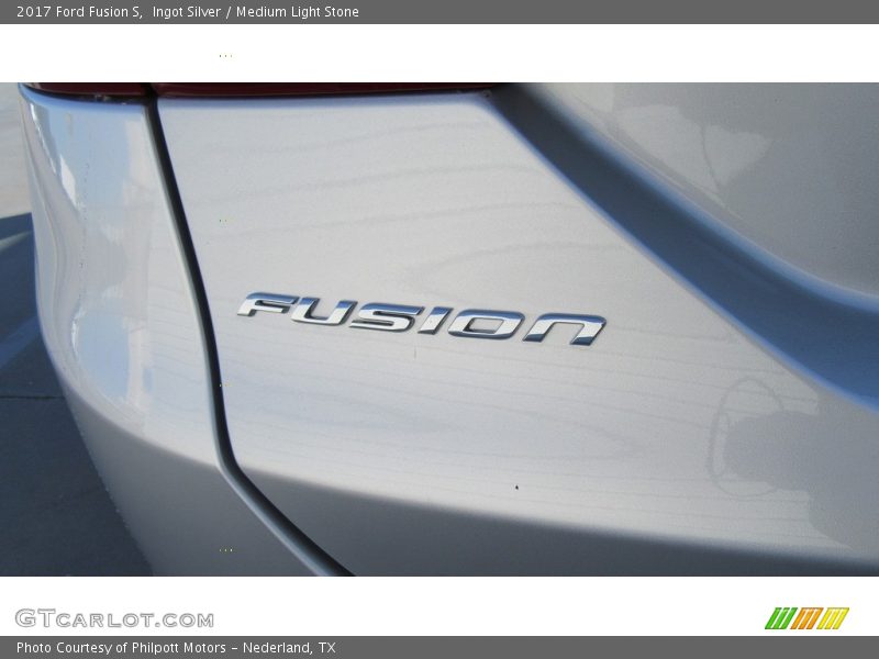 Ingot Silver / Medium Light Stone 2017 Ford Fusion S