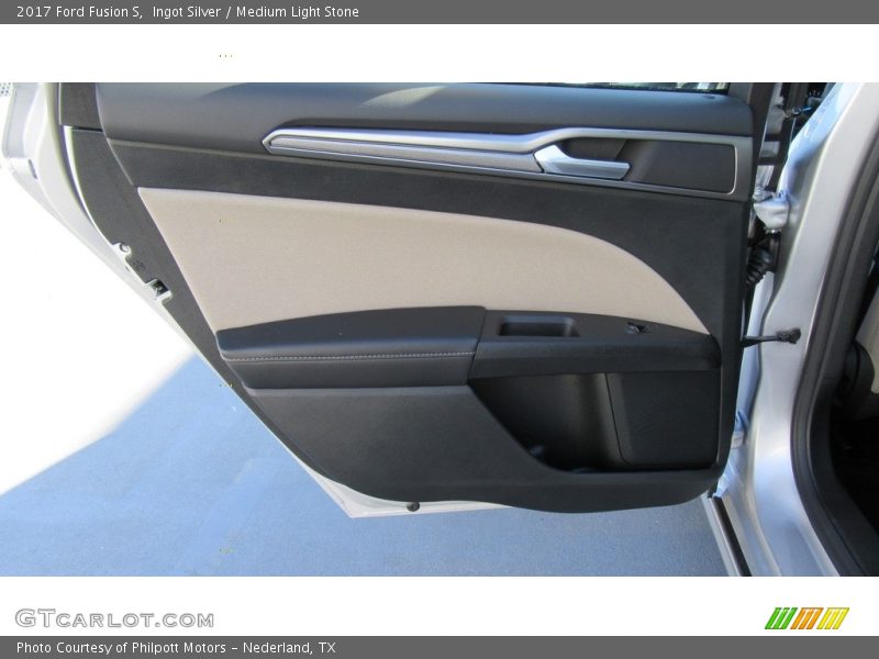 Ingot Silver / Medium Light Stone 2017 Ford Fusion S