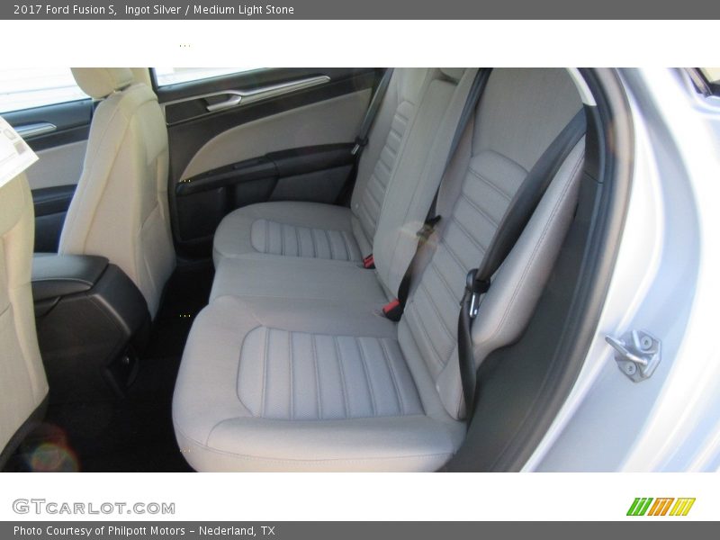 Ingot Silver / Medium Light Stone 2017 Ford Fusion S