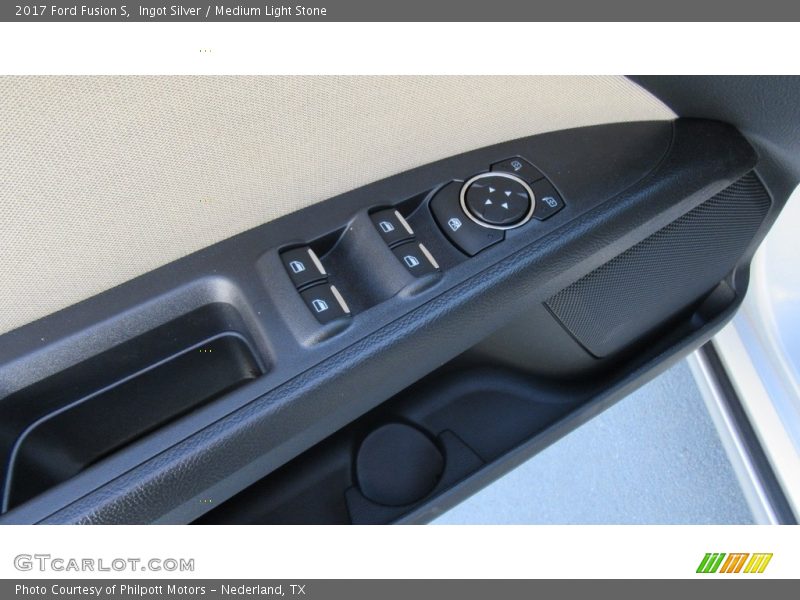 Ingot Silver / Medium Light Stone 2017 Ford Fusion S