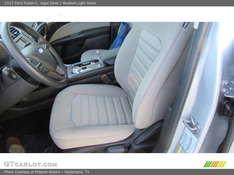 Ingot Silver / Medium Light Stone 2017 Ford Fusion S