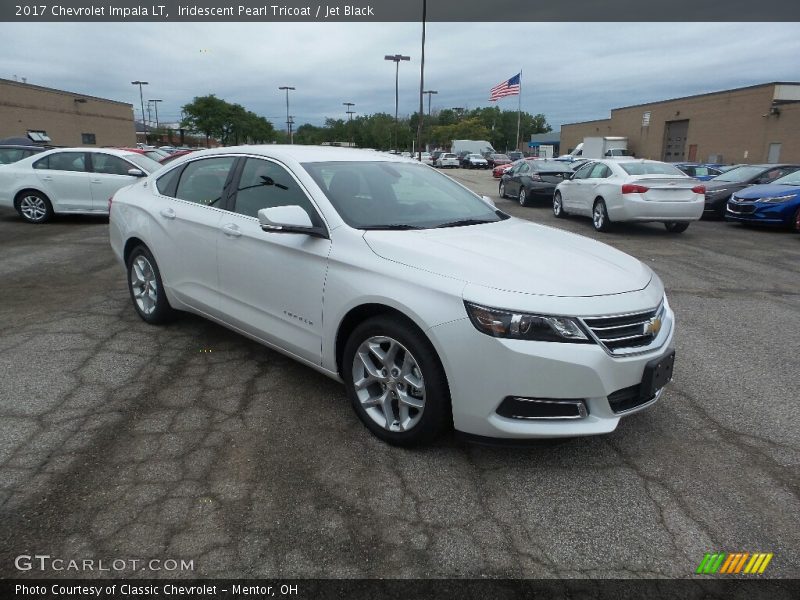 Front 3/4 View of 2017 Impala LT