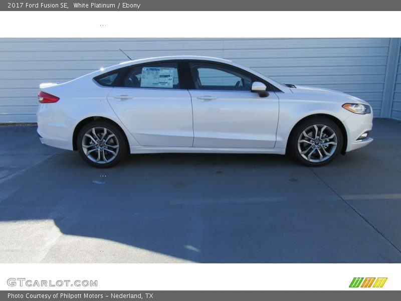 White Platinum / Ebony 2017 Ford Fusion SE