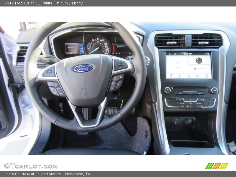 White Platinum / Ebony 2017 Ford Fusion SE