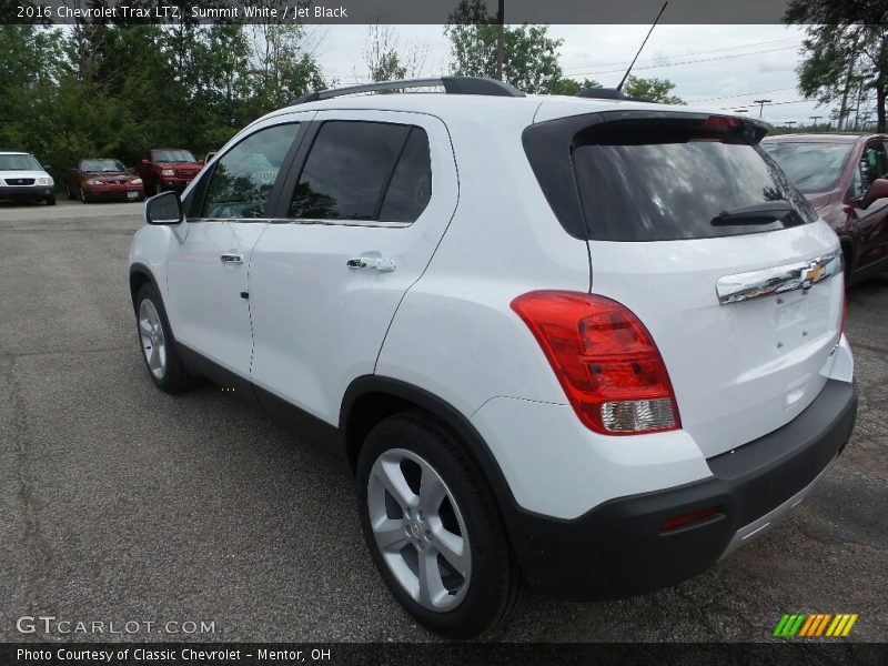 Summit White / Jet Black 2016 Chevrolet Trax LTZ