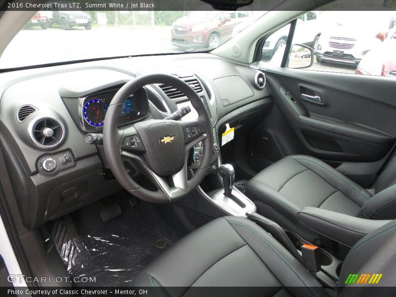 Summit White / Jet Black 2016 Chevrolet Trax LTZ