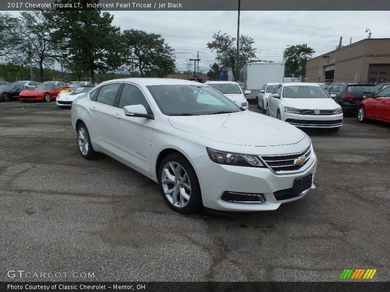 Front 3/4 View of 2017 Impala LT