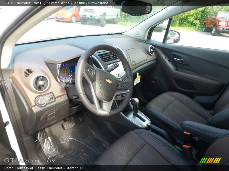 Summit White / Jet Black/Brownstone 2016 Chevrolet Trax LT