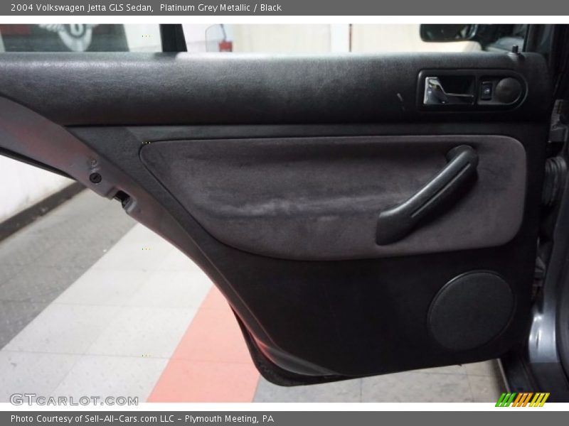 Platinum Grey Metallic / Black 2004 Volkswagen Jetta GLS Sedan