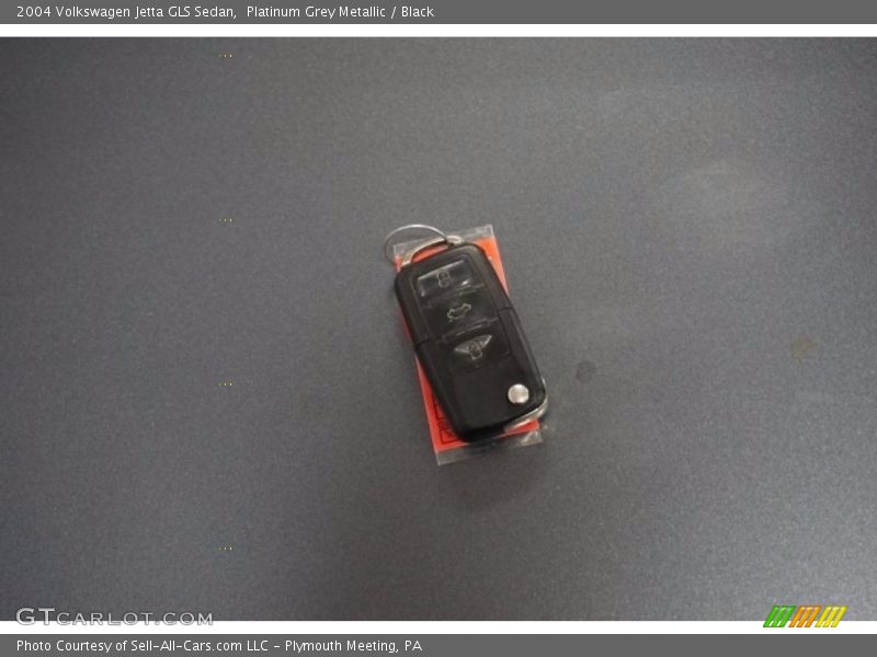 Platinum Grey Metallic / Black 2004 Volkswagen Jetta GLS Sedan