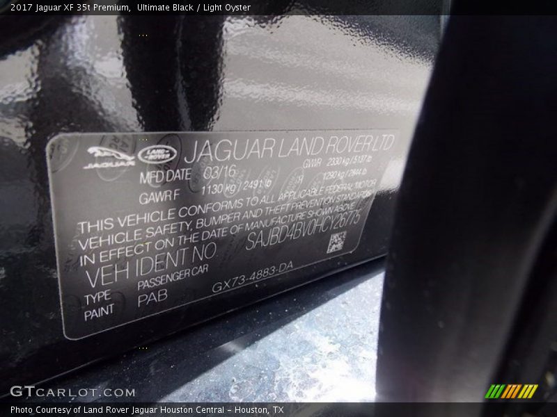 Ultimate Black / Light Oyster 2017 Jaguar XF 35t Premium